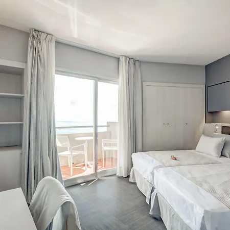 El Puerto By Pierre מלון 3*