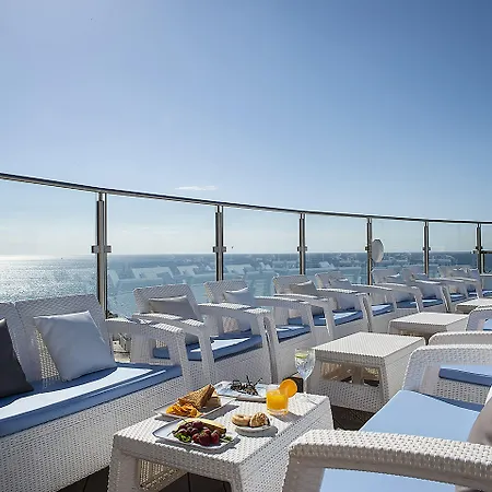 El Puerto By Pierre מלון 3*