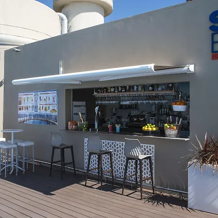 מלון El Puerto By Pierre פואנגירולה