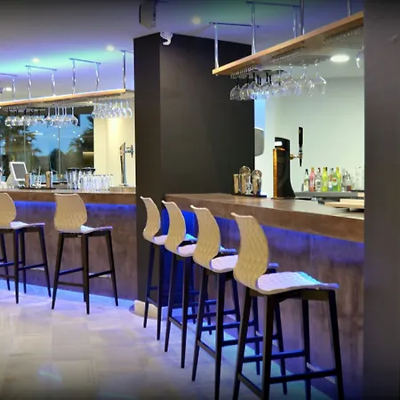El Puerto By Pierre Ξενοδοχείο 3*