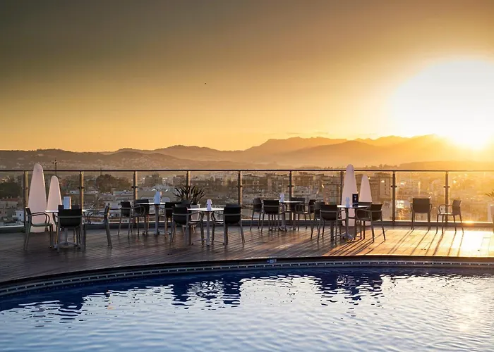 מלון El Puerto By Pierre