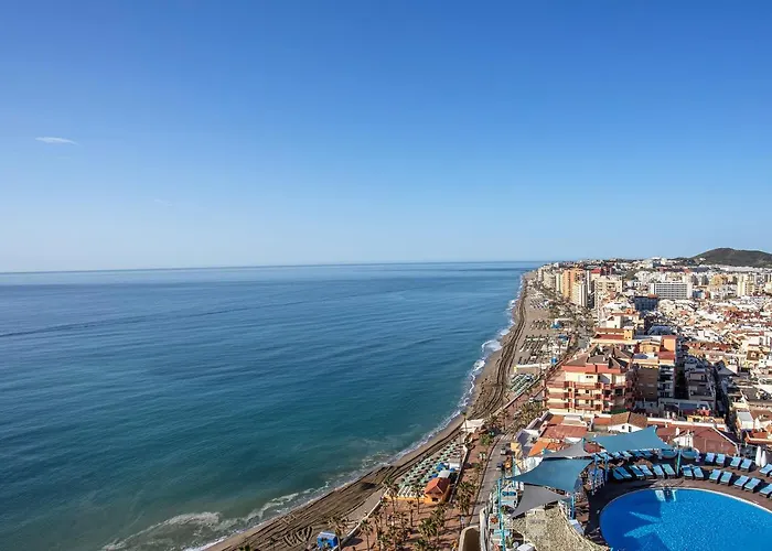 מלון El Puerto By Pierre 3*