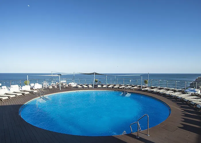 Hotel El Puerto By Pierre 3*