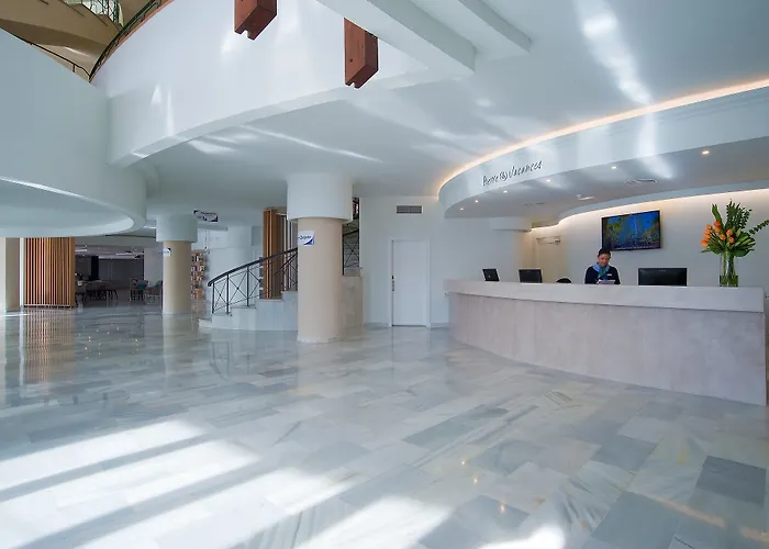 El Puerto By Pierre Hotel