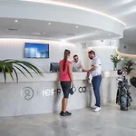 Hotel El Puerto By Pierre 3*