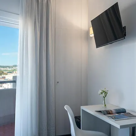 إل بويرتو من بيير فاكانسيز