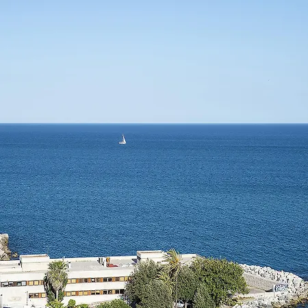 El Puerto By Pierre Szálloda