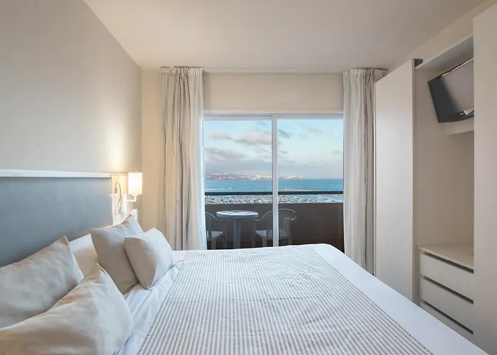 エル プエルト バイ ピエール バカンス 3*