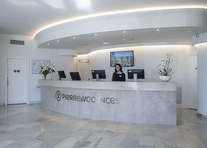 爱尔波多皮埃尔假日酒店 丰希罗拉