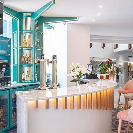 Hotel El Puerto By Pierre 3*