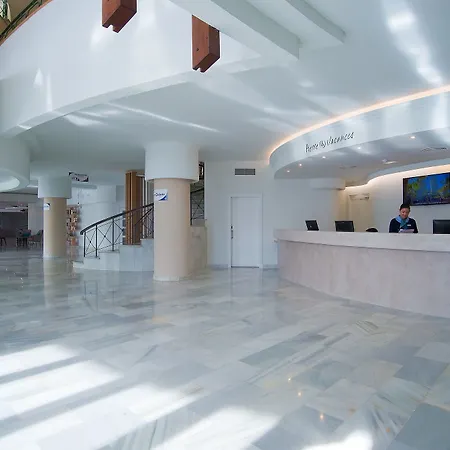 El Puerto By Pierre Hotel