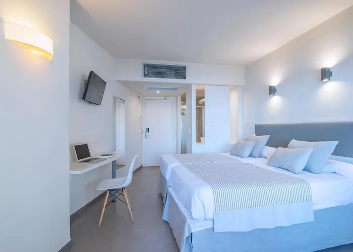 Hotel El Puerto By Pierre Fuengirola