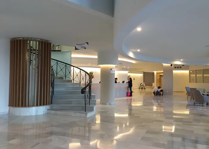 إل بويرتو من بيير فاكانسيز فندق 3*